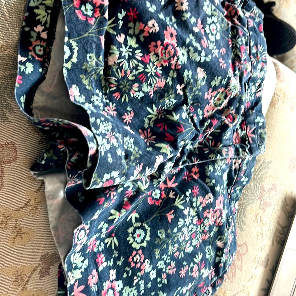 Floral shorts size 6